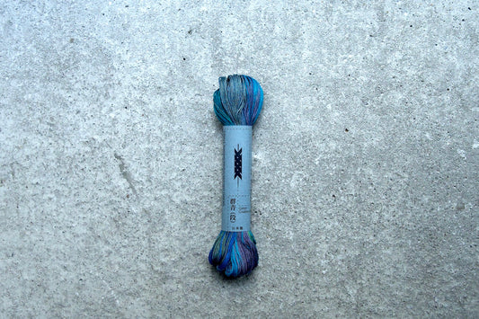 刺し子糸「群青」段染め　合太 100m