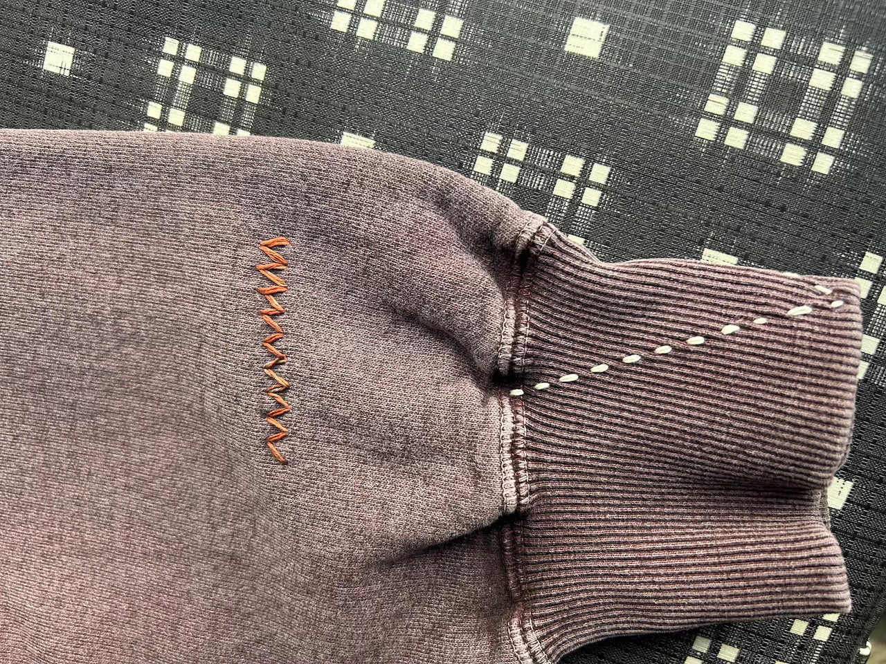 SASHIKO ZIGZAG SWEAT TOP